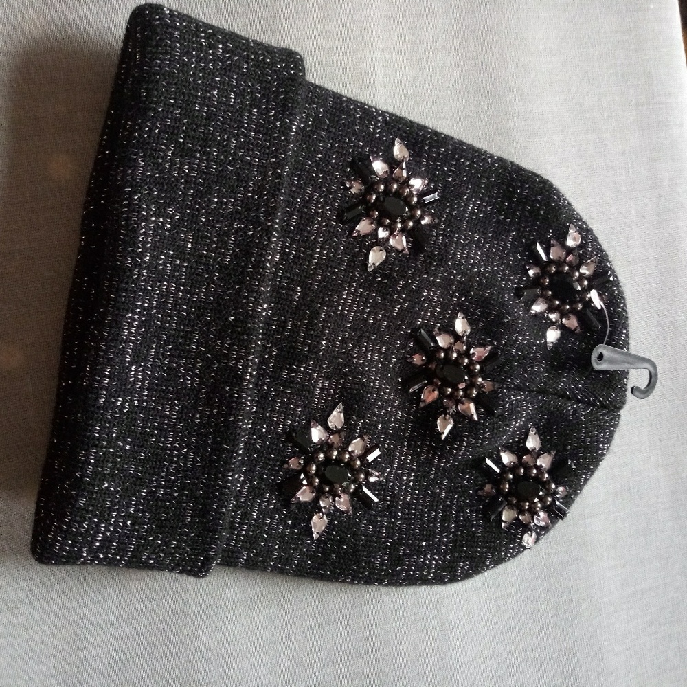 DONATED Nordstrom Natasha Crystal Beanie Womens